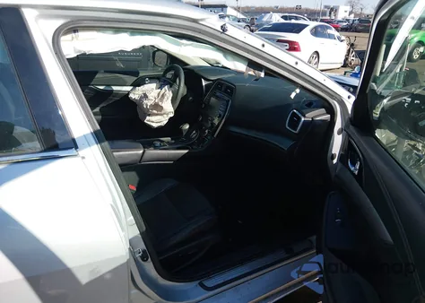 2017 Nissan Maxima 3.5 Platinum/3.5 S/3.5 Sl/3.5 Sr/3.5 Sv from USA, damaged, VIN 1N4AA6AP1HC368039